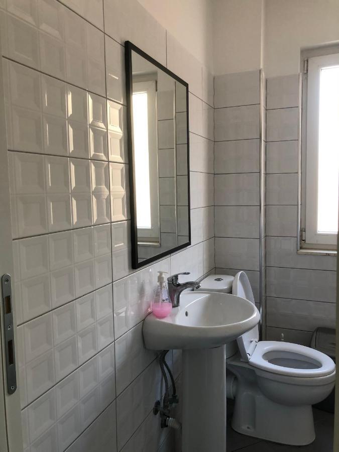 Central Studio Apartments Tirana Bagian luar foto