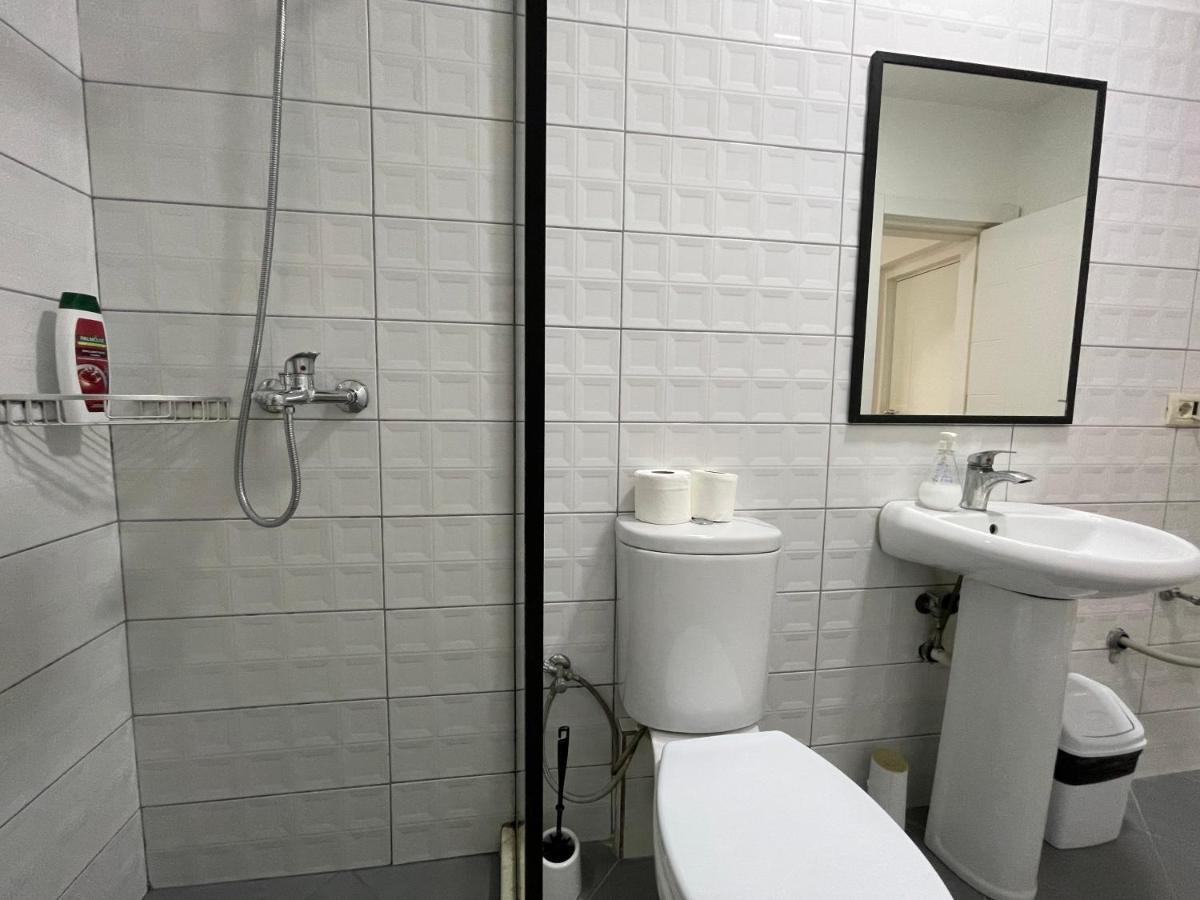 Central Studio Apartments Tirana Bagian luar foto