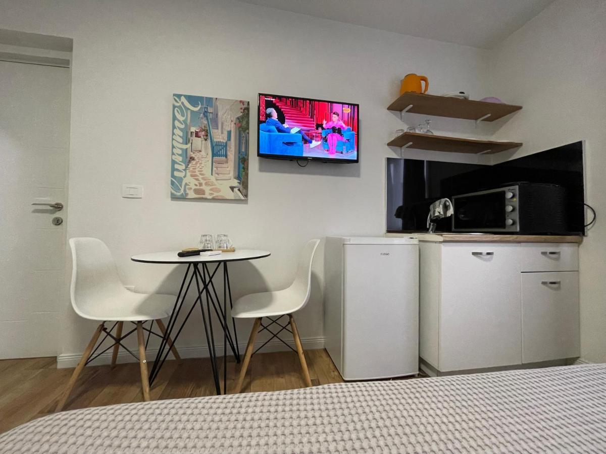Central Studio Apartments Tirana Bagian luar foto