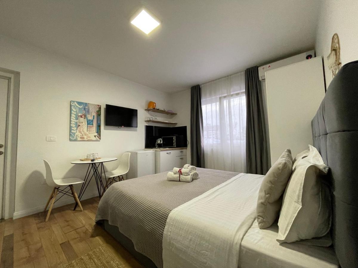 Central Studio Apartments Tirana Bagian luar foto
