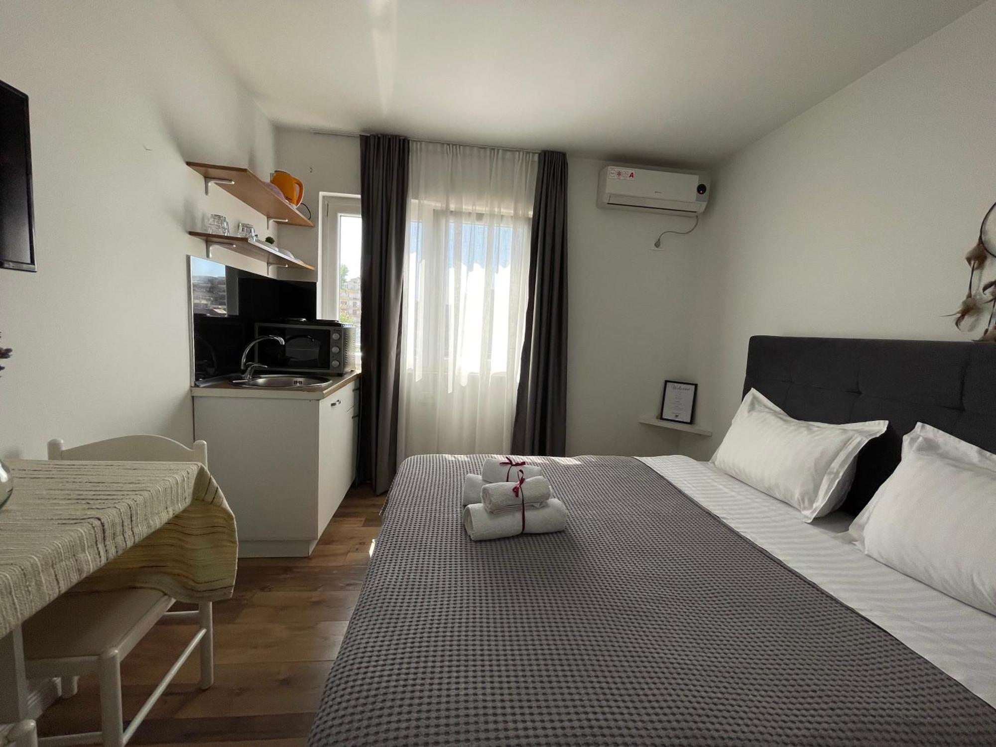Central Studio Apartments Tirana Ruang foto